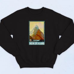 Vintage New Zealand Mitre Peak Mountain Vintage Sweatshirt
